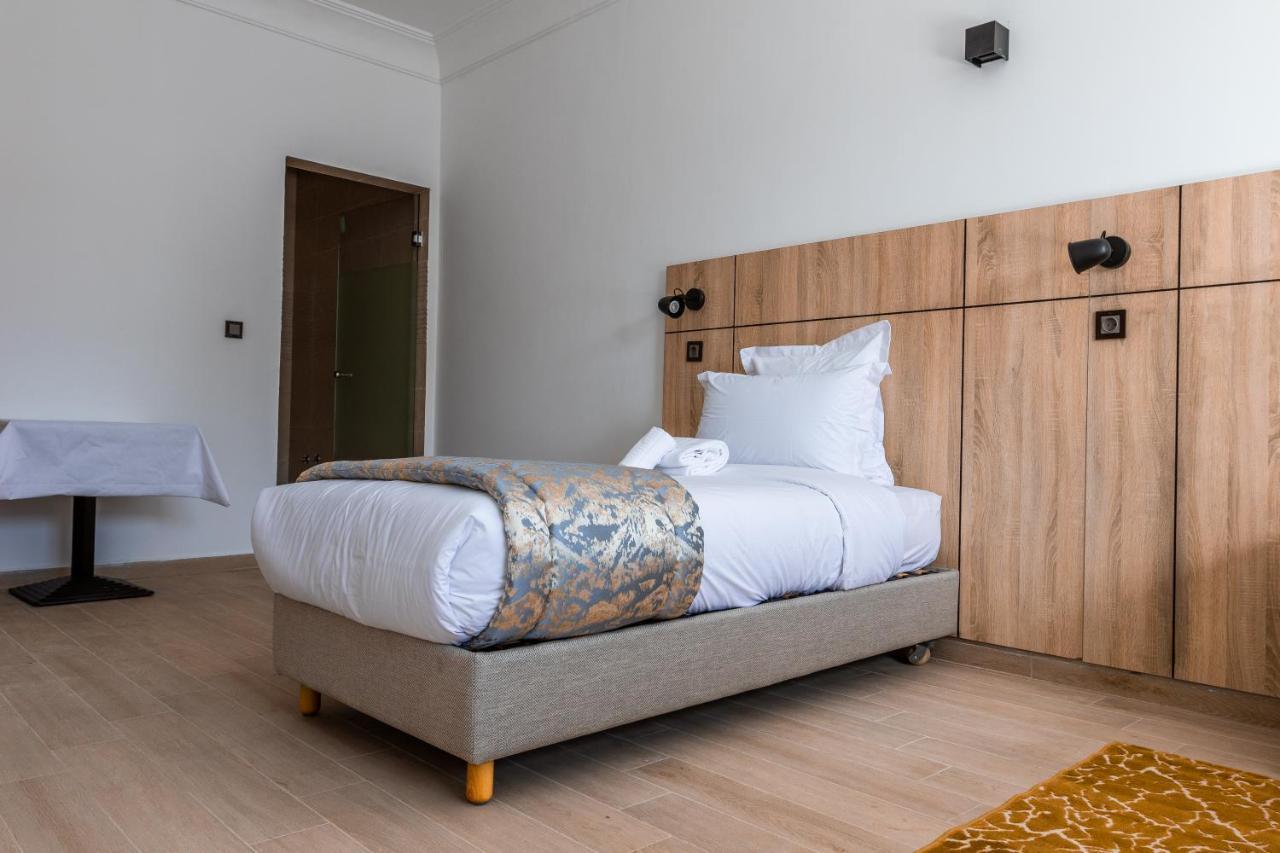 Hotel Karam *